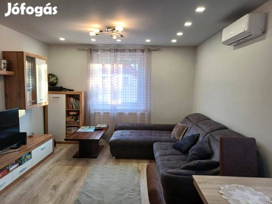 Napfényes otthon a Postakertben