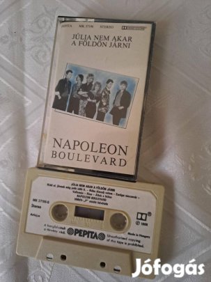 Napoleon Boulevard - Júlia nem akar a földön járni kazetta