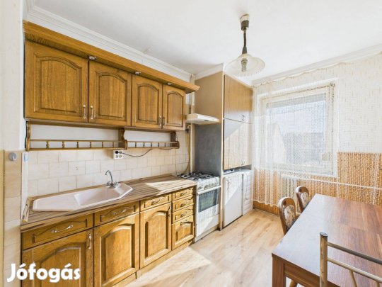 Napos, alacsony rezsijű,lakás eladó Hajdúböszörmény központjához közel