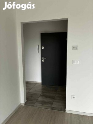 Napos, klímás 2 szobás lakás erkély + saját parkoló | Mosonmagyaróvár
