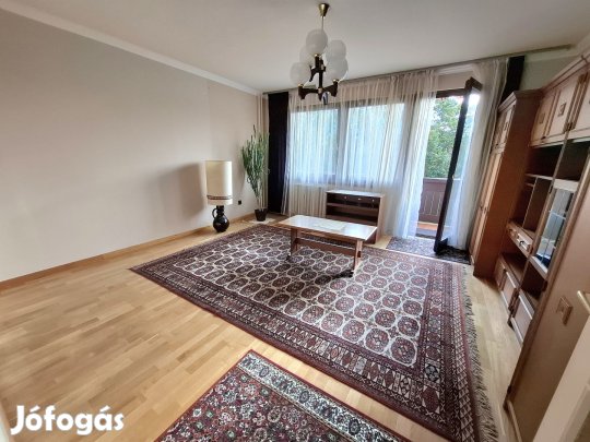 Nappali+ 3 szobás téglalakás oladon