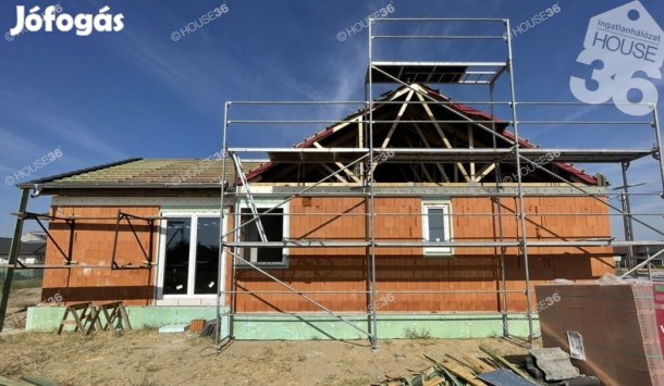 Nappali+ 3 szobás új építésű tégla ház Kecskeméttől néhány percre