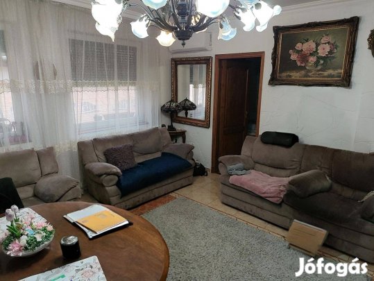 Nappali + 3 Szobás Családi Ház Borbányán!