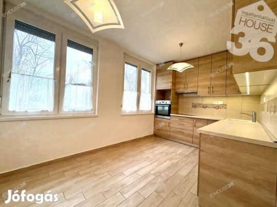 Nappali + 3 szobás, földszinti lakás csak a HOUSE36-nál!