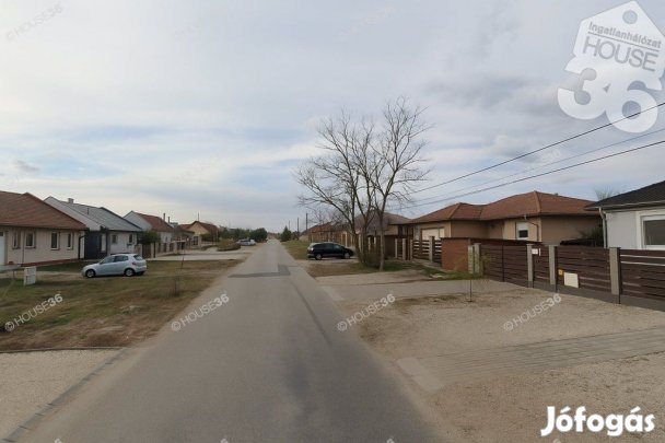 Nappali + 3 szobás tégla ház eladó Helvécián 2026-os átadással!