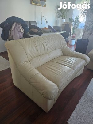 Nappali bőr kanapé 3 és 2 üléses résszel