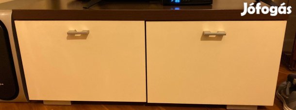 Nappali bútor/szekrény (több elemből) (60.000 Ft)