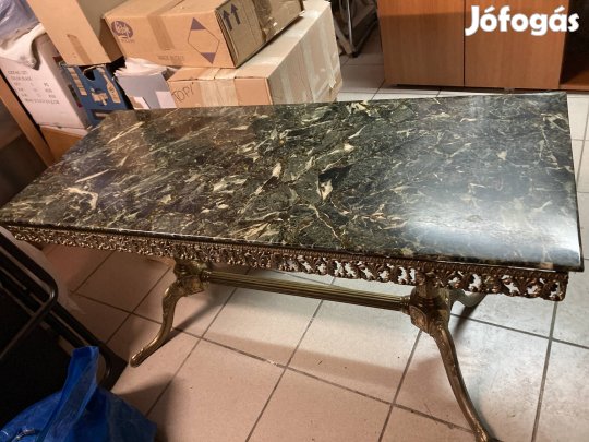 Nappali dohányzó asztal