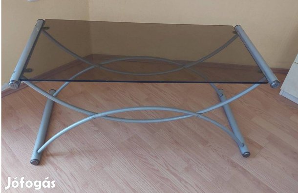 Nappali dohányzó üveg asztal eladó. Az ár irányár