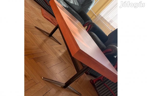 Nappali dohányzóasztal