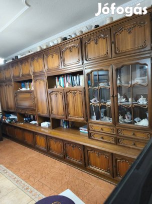 Nappali szekrénysor német stílbútor - használt