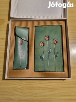 Naptár es tolltartó