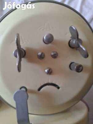 Naptáras kínai óra