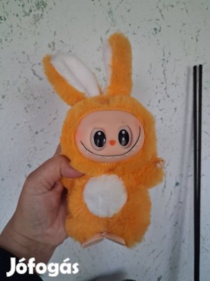 Narancssárga Labubu