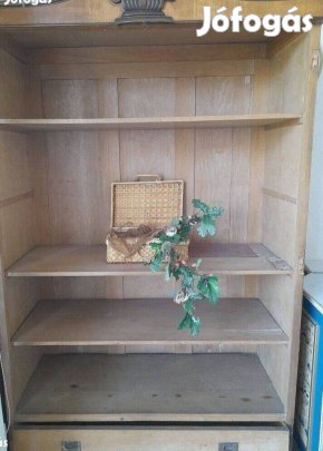 Natúr fa polc üzletberendezés fiókos szekrény