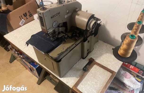 Necchi szemes gomblyukazó gép