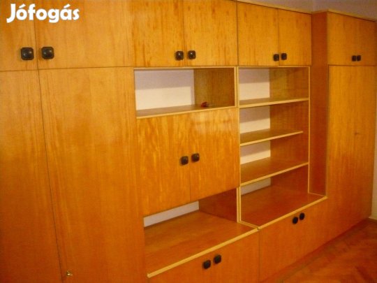 Négy elemes szekrénysor eladó