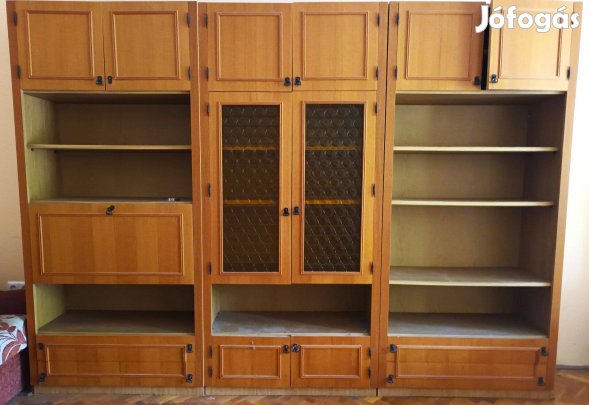 Négy részes nappali szekrénysor