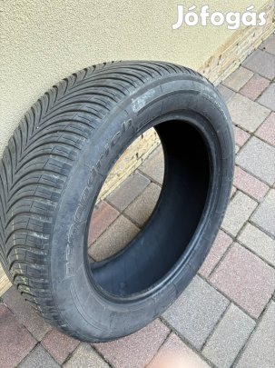 Négyévszakos Bfgoodrich Advantage 235/55 R18