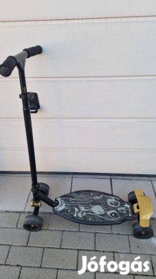 Négykerekű sport roller eladó!