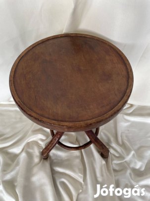 Négylábú fa zongoraszék