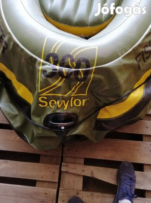 Négyszemélyes gumicsónak