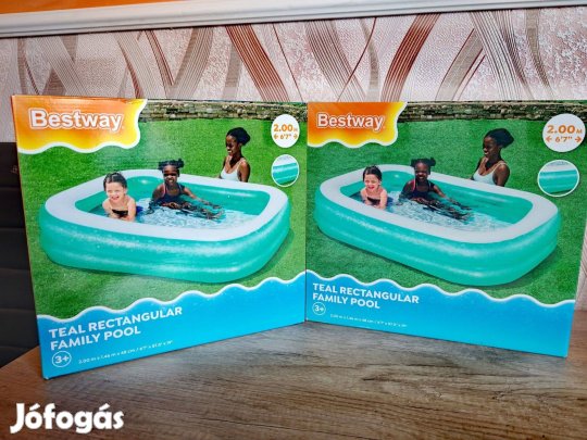 Négyszögletes, teal színű családi medence, vadonatúj!