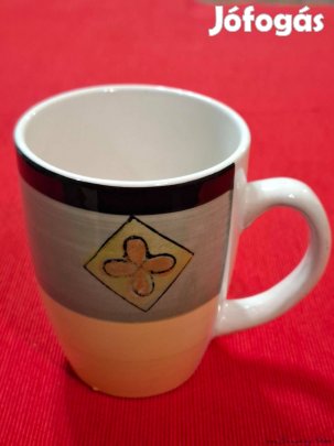 Négyzetben Lóhere festett 3 deci liter kerámia bögre pohár, eladó