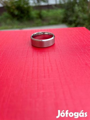 Nemesacél gyürü 11-es méret