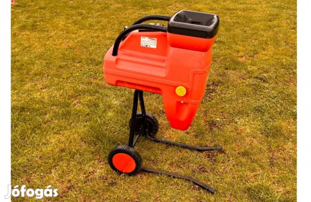 Német Behúzóhengeres Csendes Hengerkéses Ágdaráló Ágaprító 2500W