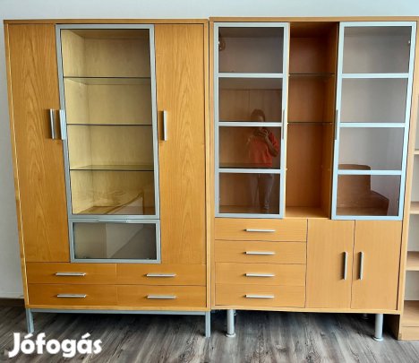 Német gyártmányú valódi fa szekrénysor