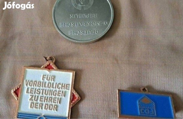 Német kitüntetés és egy érme