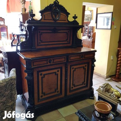 Neo renesans pohárszék