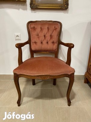 Neobarokk faragott karfás szék 