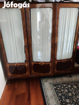 Neobarokk intarziás szekrény 