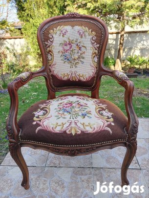 Neobarokk kisasszony fotel faragott gobelinnel