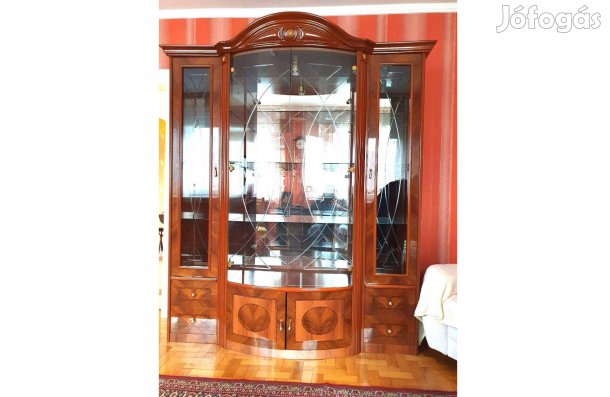 Neoklasszikus vitrines szekrény eladó!
