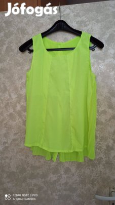 Neonzöld pliszírozott ujjatlan muszlin blúz