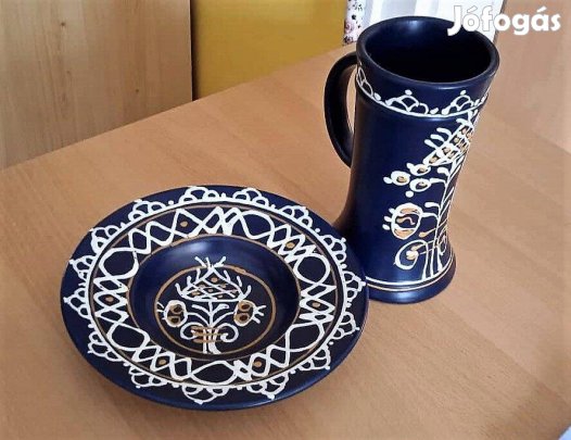 Népi iparművészeti kerámia díszkorsó + tál, kék-sárga-fehér