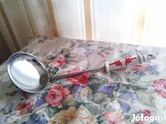 Népi motívummal festett porcelán végű merőkanál új - 2500,-Ft