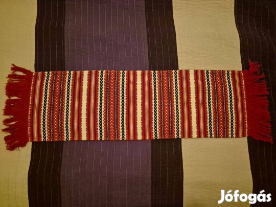 Népi szőttes, fekete-piros -fehér terítő, asztalközép