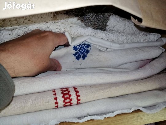 Népi vászon Hímzett szőtt ,nagy méretek is ,retro db újszerű