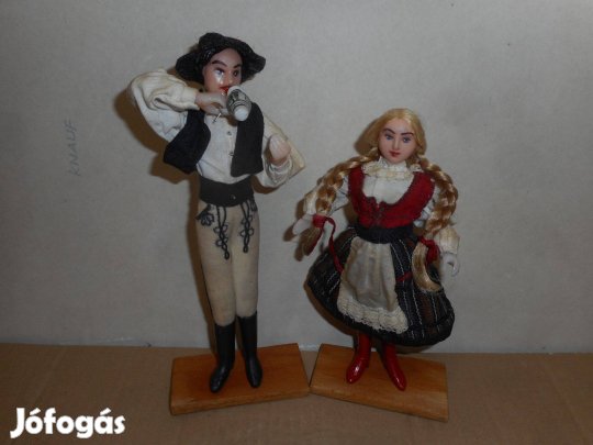 Népviseletes baba - 2 db