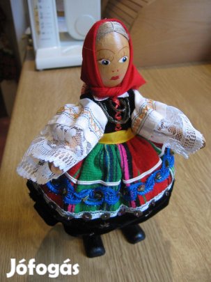 Népviseletes baba, lengyel