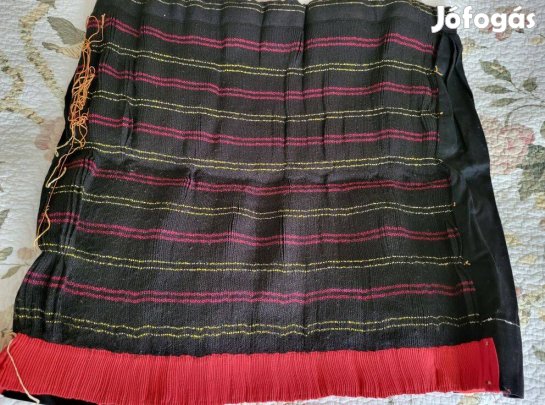 Népviseleti szoknya