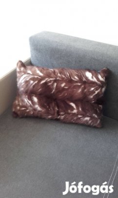 Nerc szőrme párna 24x35 cm, új