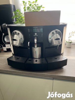 Nespresso gemini CS220
