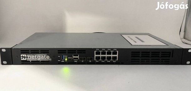 Netgate XG-7100-1U 8GB pfsense+ - VPN Profi tűzfal -10Gbe- Rackbe sz