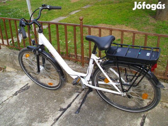 Neuzer 28"-as női elektromos rásegitésű kerékpár