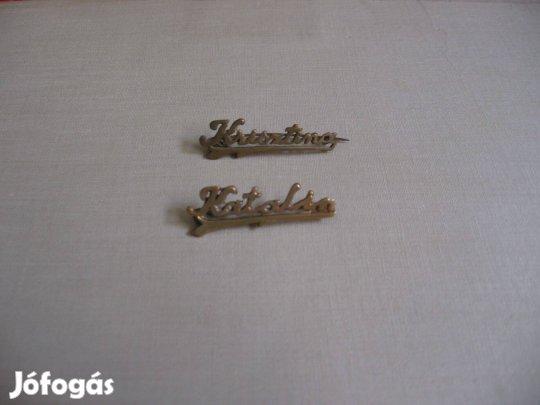 Névre szóló kitűzők - bizsu